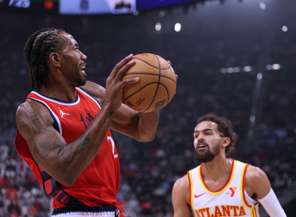 一道蓝光划 一道蓝光划