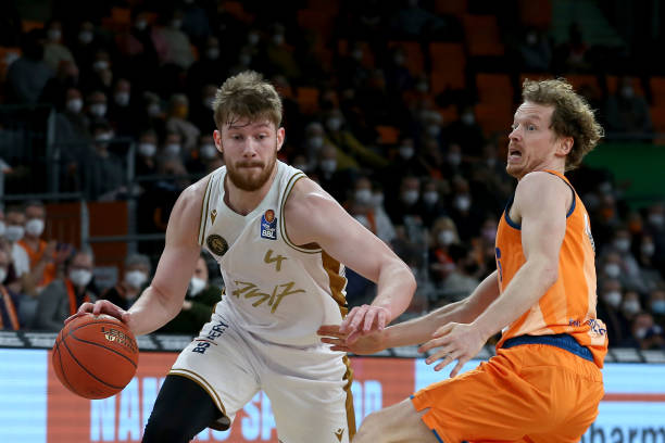 主力球员的 主力球员的